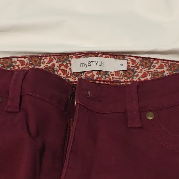 Maroon Capris - Picture 5 of 6